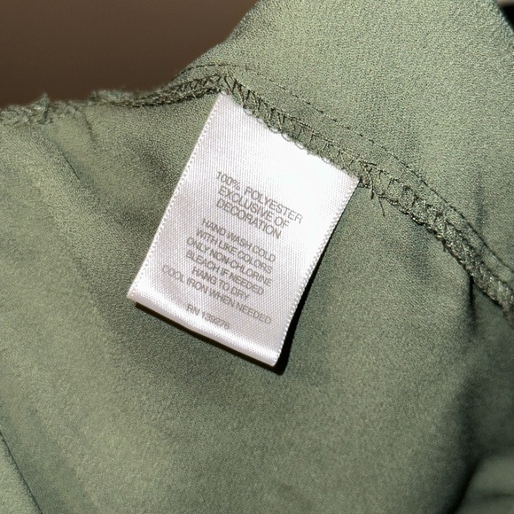 Hunter Green Boat Neck, 3/4 length bell sleeve Peplum Blouse with embroidery - Picture 5 of 6